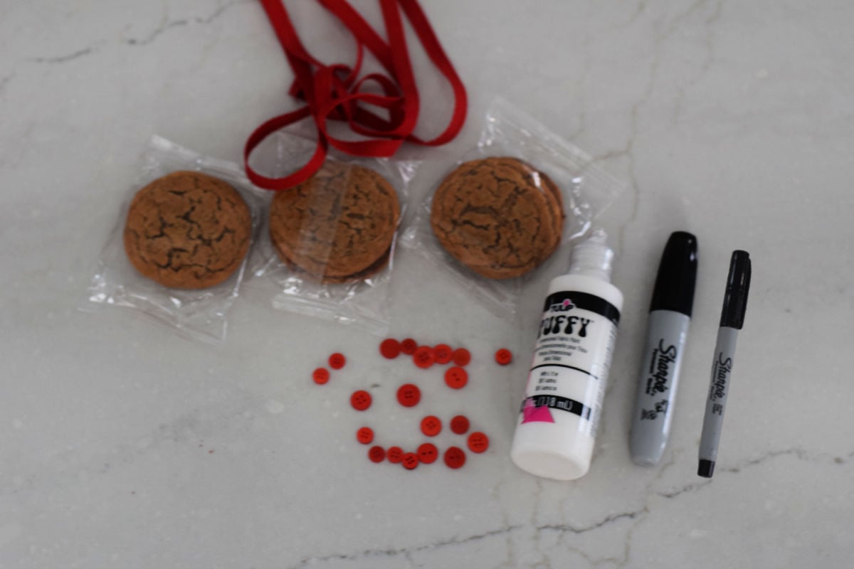 gingerbread oatmeal pies supplies 