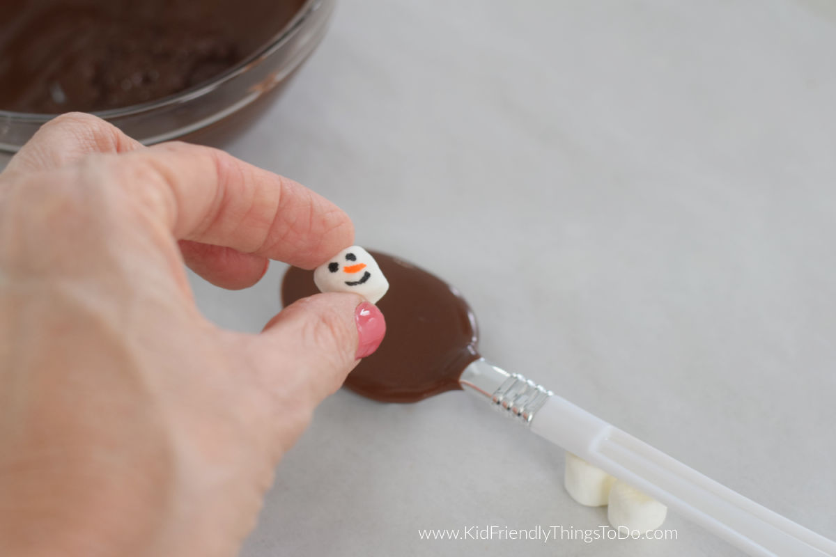 leveling snowman spoon 