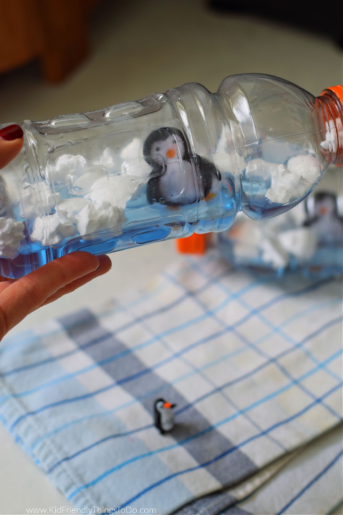 penguin sensory bottle