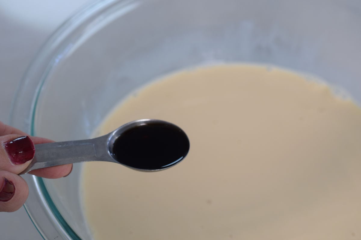 adding vanilla to ice cream 