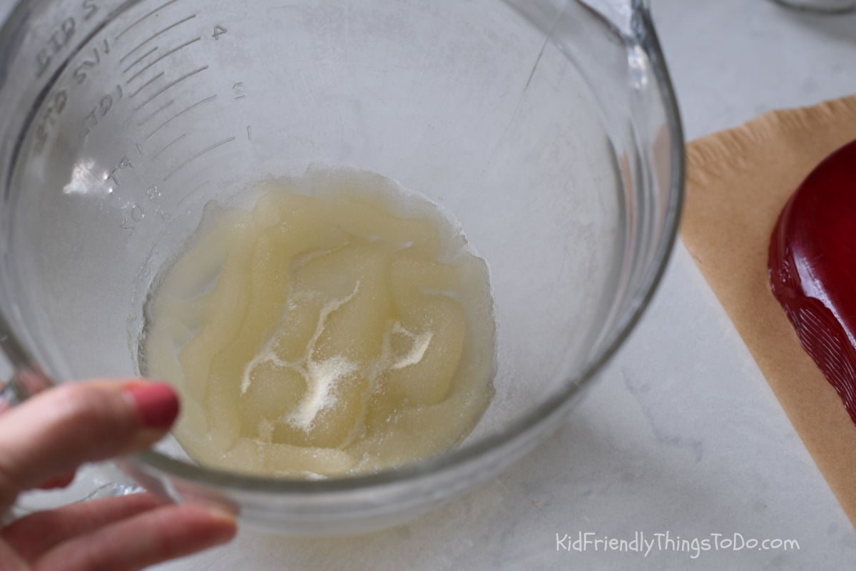 making white Jello