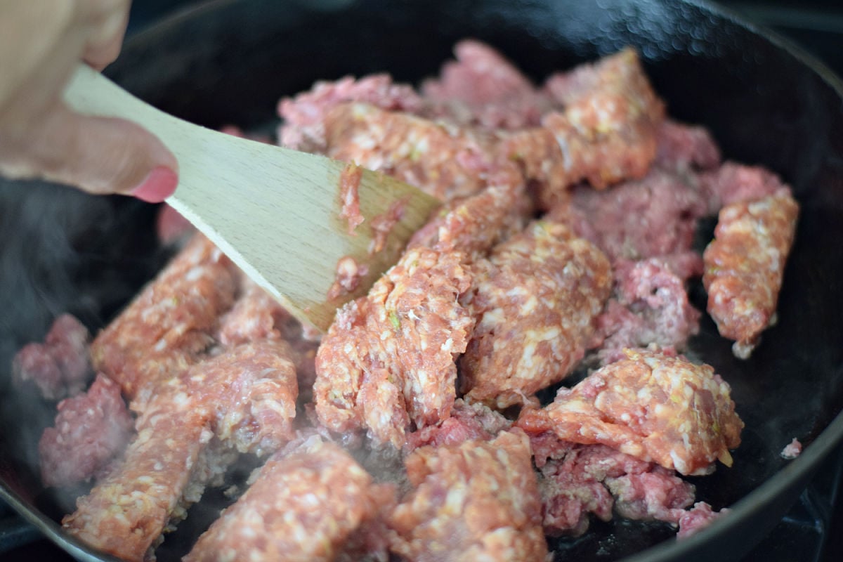 cooking meats for meat sauce 