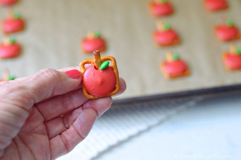 Apple Pretzel Bites: Fun Fall Snack Ideas for Kids