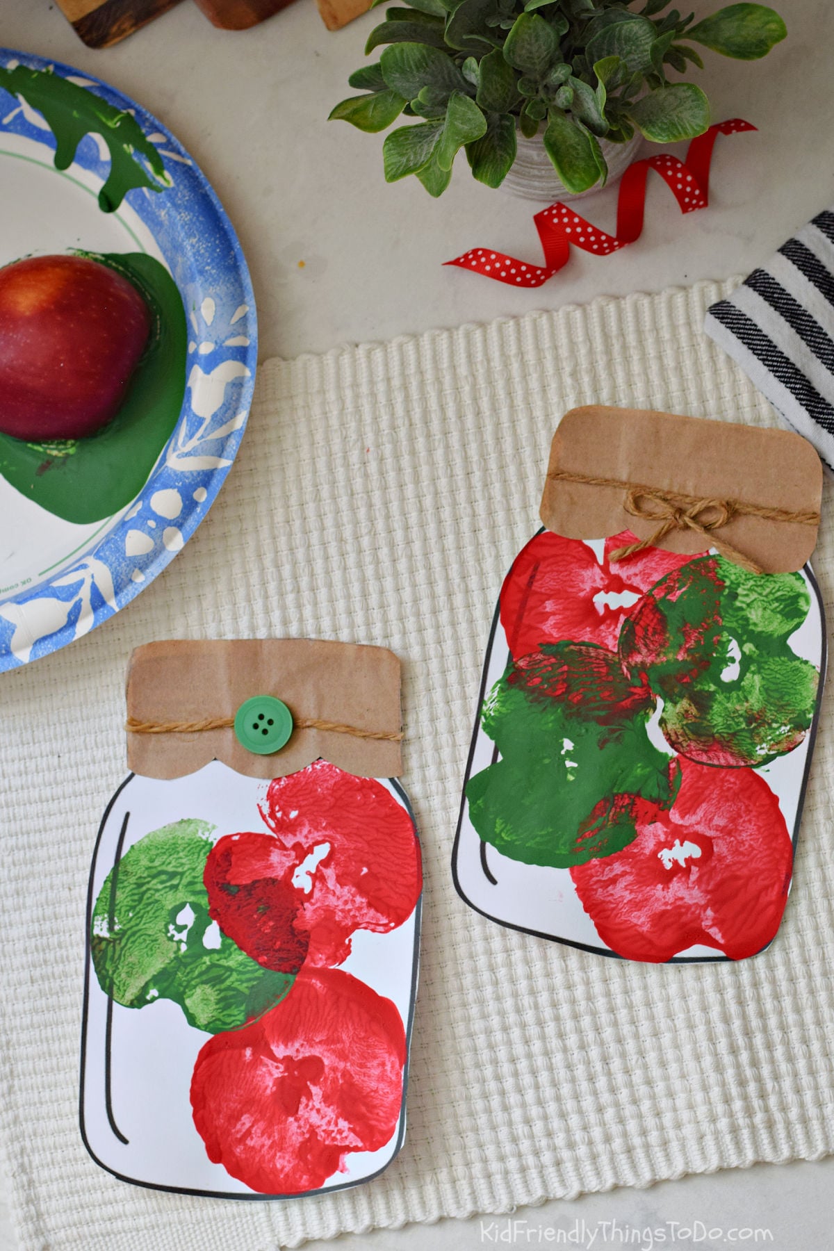 apple stamping craft for preschoolers with a mason jar template 